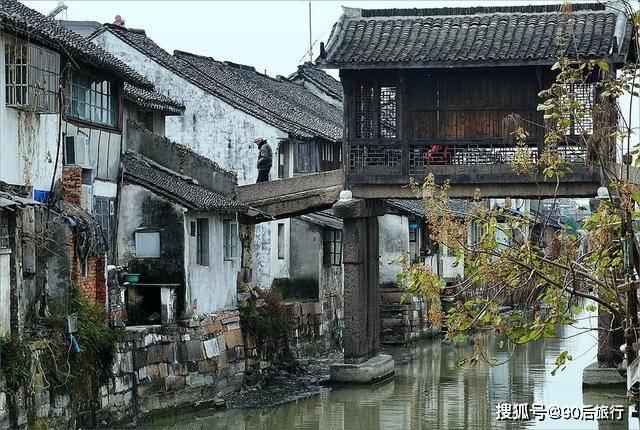 多种因素导致美国持续衰退，会对美国有多大影响？